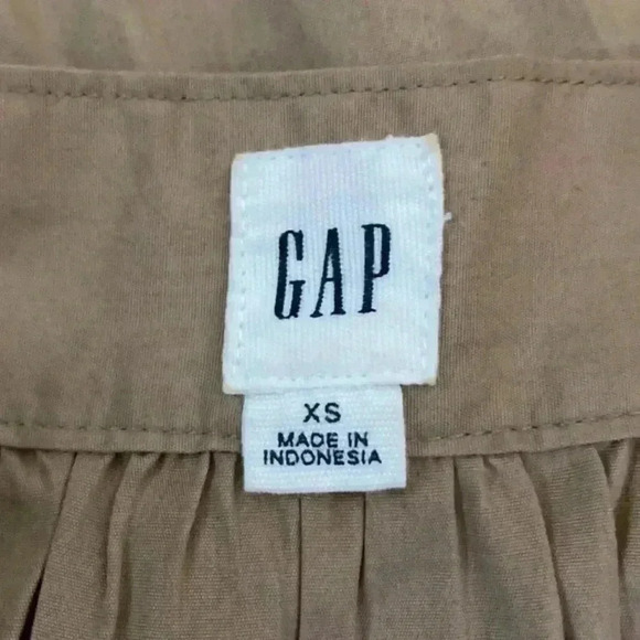 Gap tan brown button up blouse in size xs - Picture 4 of 4